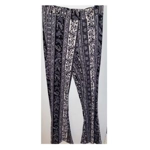 Black & White Wide Bottom Leggings